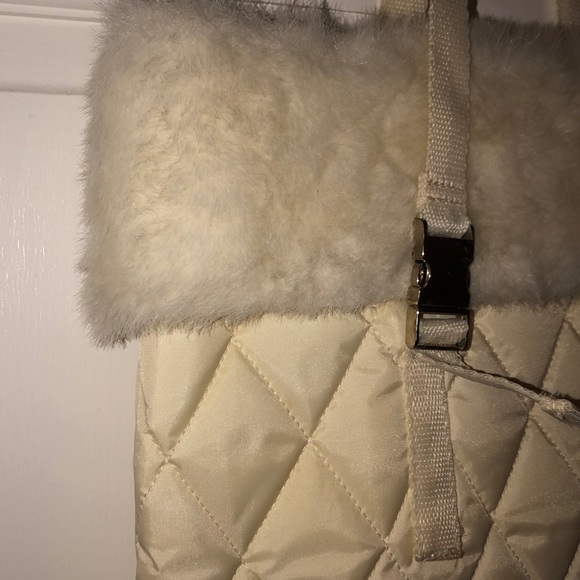 Tote - Picture 2 of 3